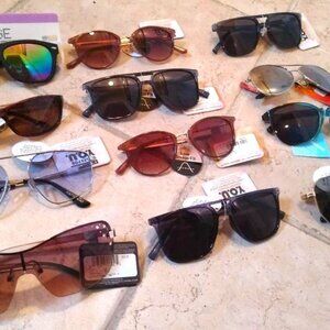 12 Pair Foster Grant Sunglasses NEW